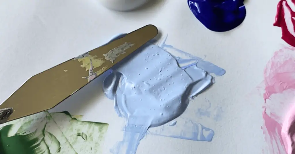 How To Blend Acrylic Paint For Beginners-Use A Palette Knife 